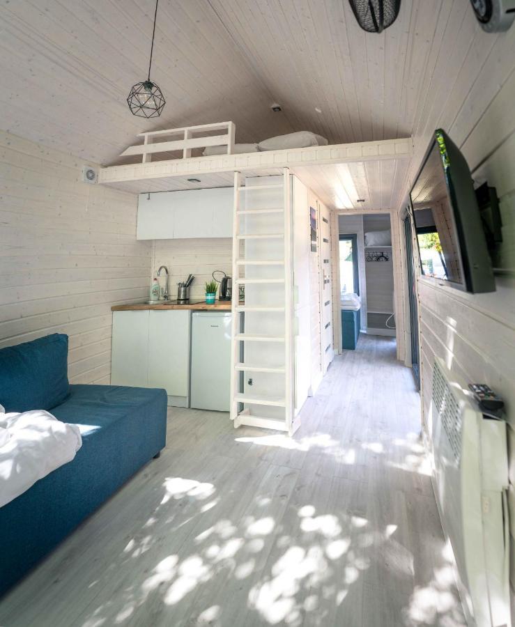 Pod Cyprysami - Surf & Family Resort Jastarnia Buitenkant foto