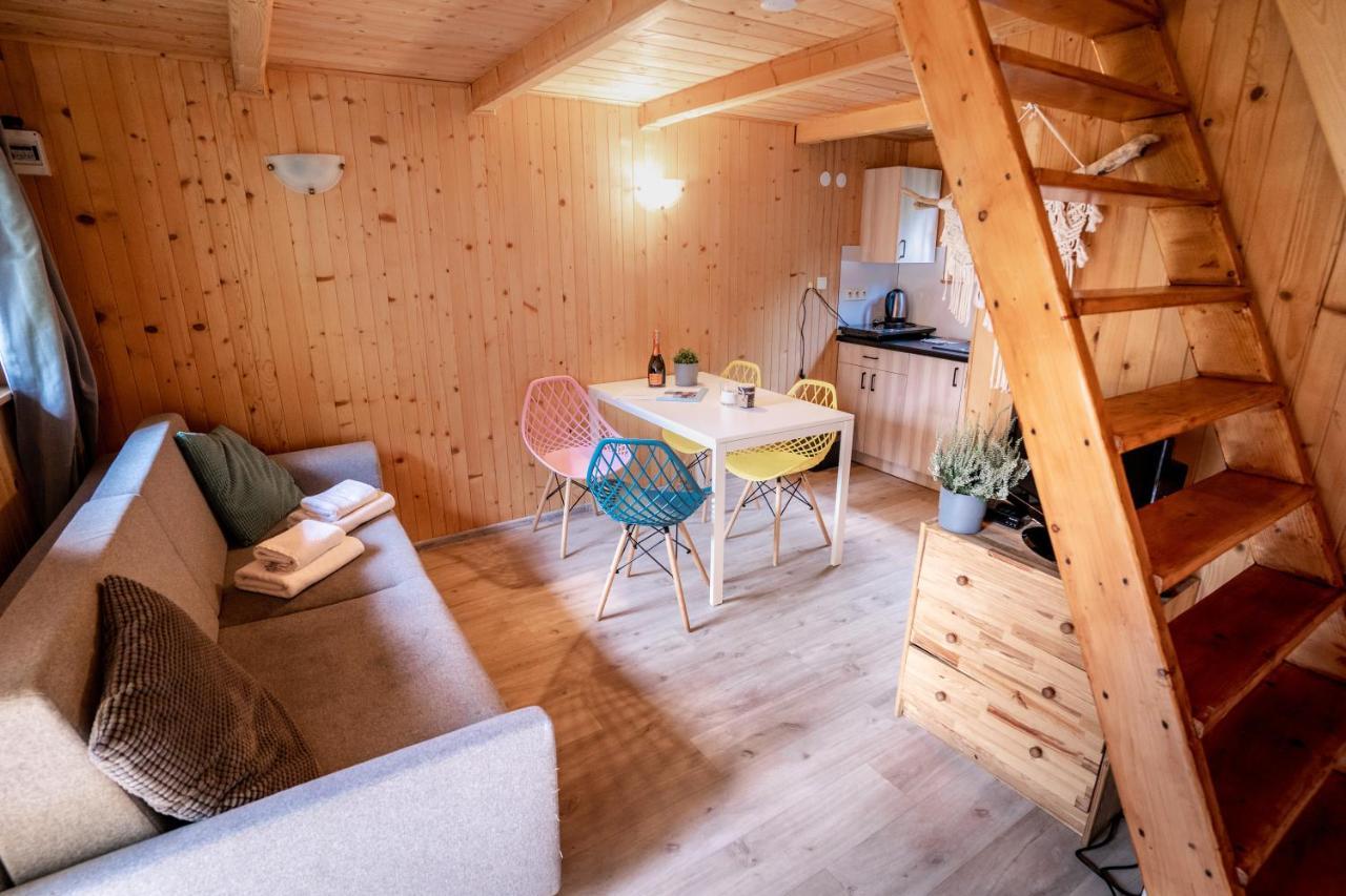 Pod Cyprysami - Surf & Family Resort Jastarnia Buitenkant foto