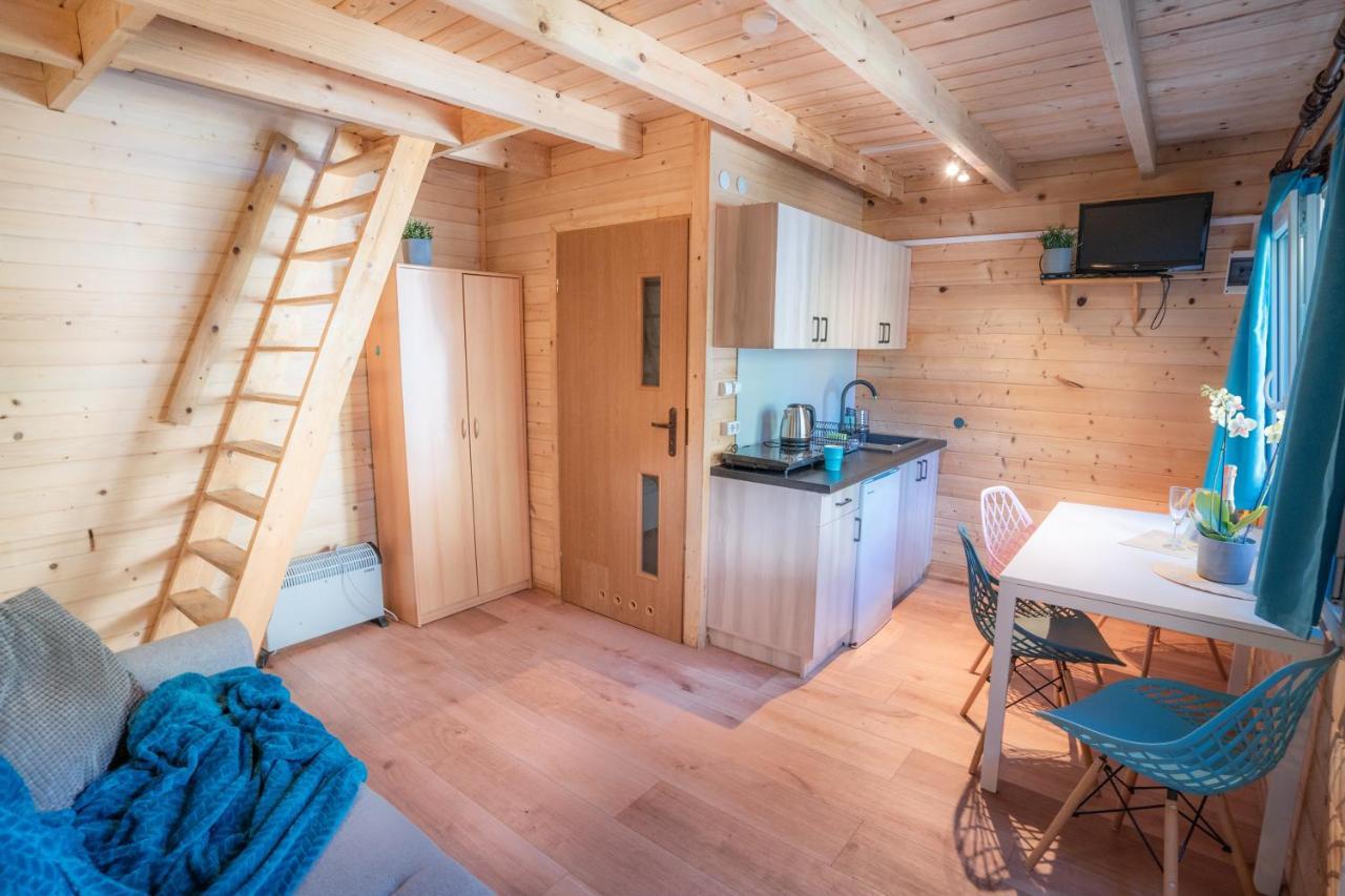 Pod Cyprysami - Surf & Family Resort Jastarnia Buitenkant foto
